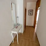 Anita 1