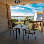 Anita 1 Apartman *