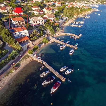 Anita 1 Barbat na Rabu