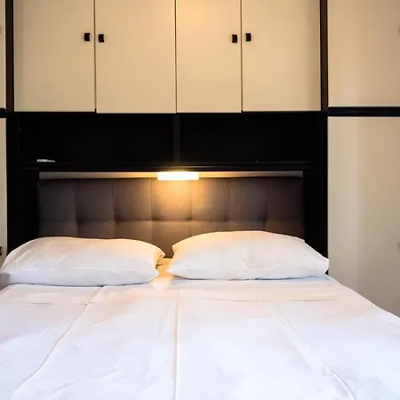 Anita 1 Apartment Barbat na Rabu
